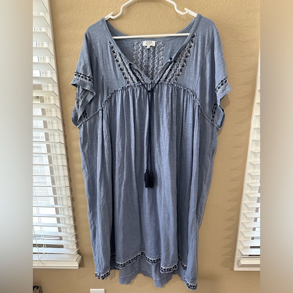 Crown & Ivy dress size 2X